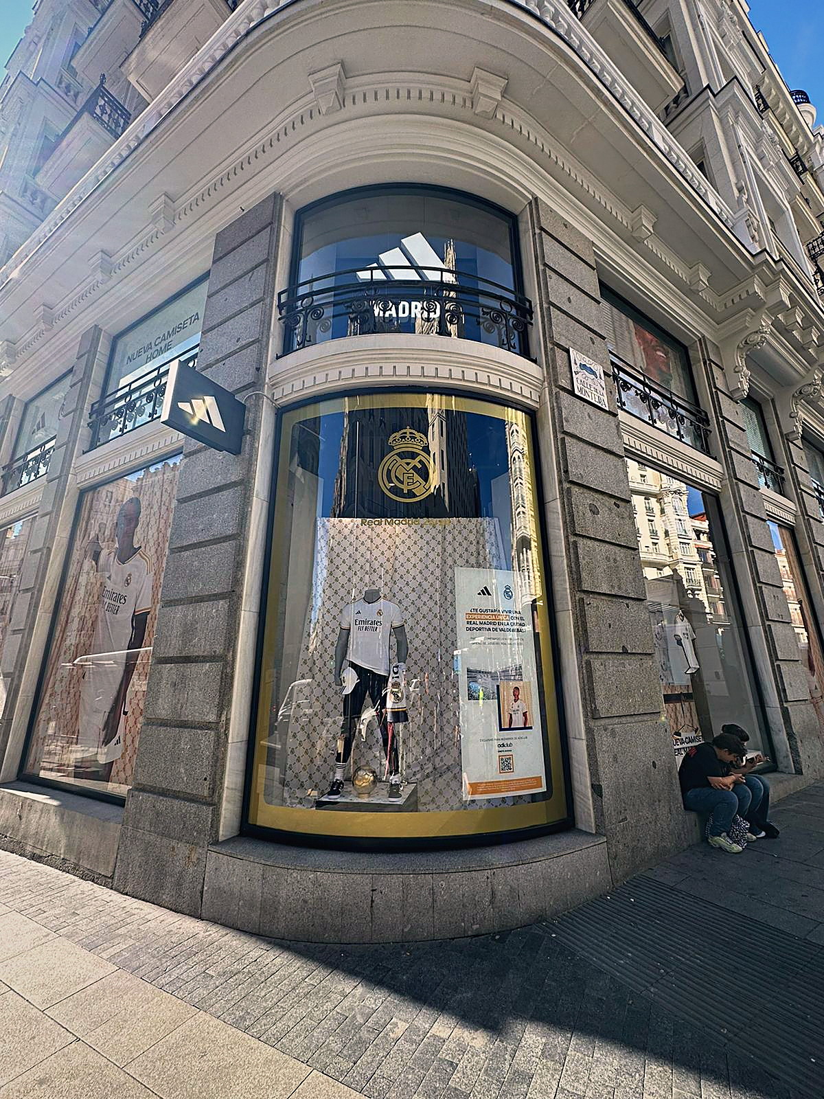 Adidas Real Madrid — Gran Vía